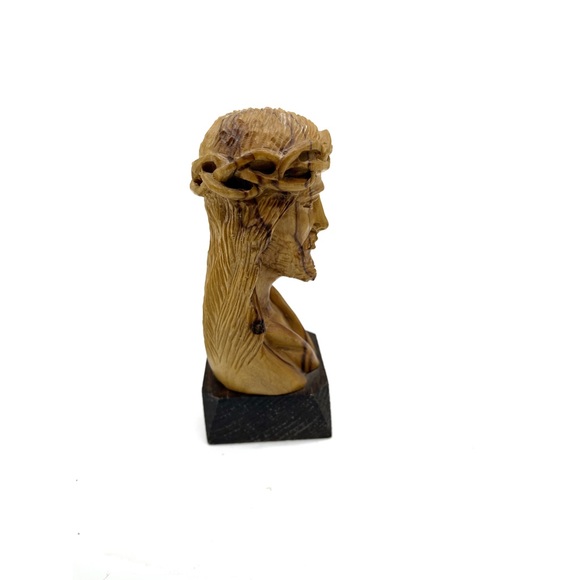 Jesus wearing a crown of thorns carved from Olive wood? Statue 4” Christian - Picture 3 of 6